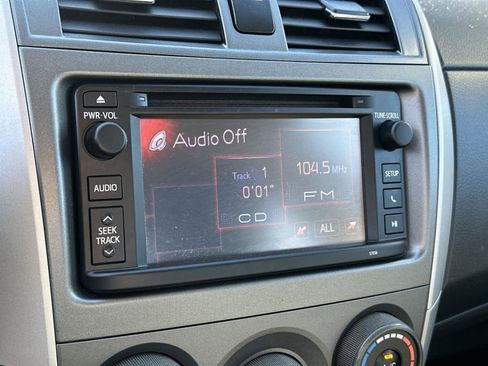 Used 2013 Toyota Corolla S image 16