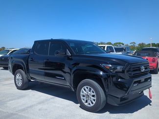 Used 2025 Toyota Tacoma SR5 video 3