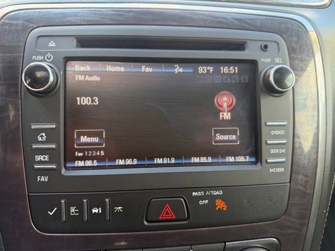 Used 2017 Buick Enclave Leather w/ Enclave Sport Touring Edition AWD/4WD image 25