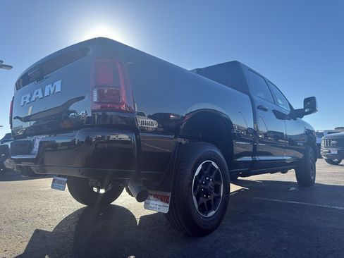 New 2026 RAM 2500 Laramie AWD/4WD image 28