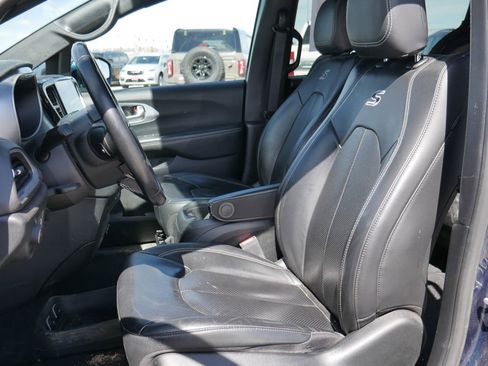 Used 2021 Chrysler Pacifica Touring-L w/ S Appearance Package FWD image 20