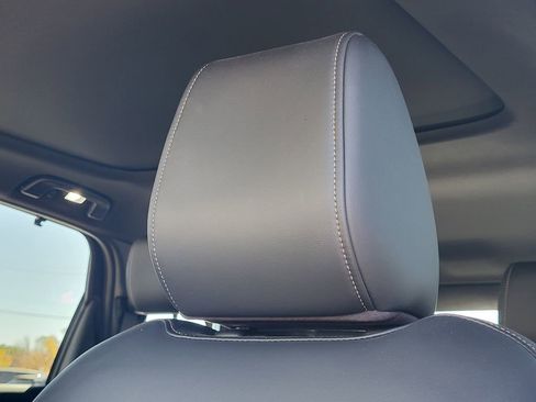 Used 2025 MAZDA CX-70 Plug-In Hybrid w/ Premium Plus image 13