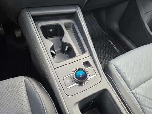 New 2026 Volkswagen Tiguan SE image 32