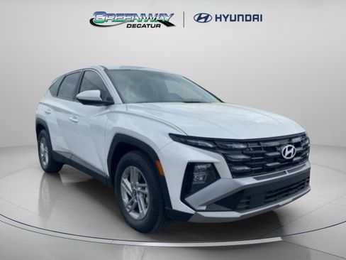 New 2026 Hyundai Tucson SE FWD image 1