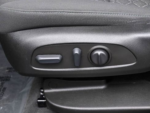 Used 2022 Chevrolet Blazer LT image 12