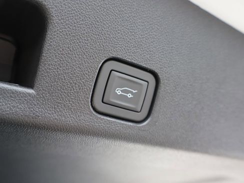 New 2026 Chevrolet Traverse LT w/ Sun and Wheel Package image 36