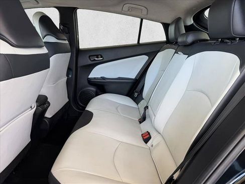 Used 2019 Toyota Prius Limited w/ Premium Convenience Package FWD image 10