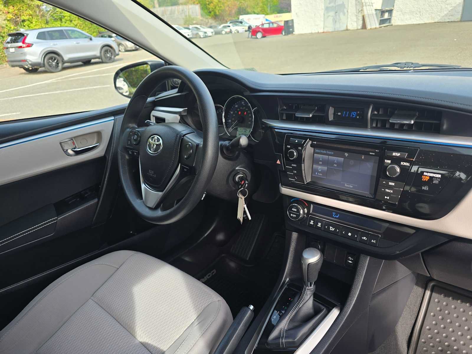 Used 2014 Toyota Corolla LE FWD image 10