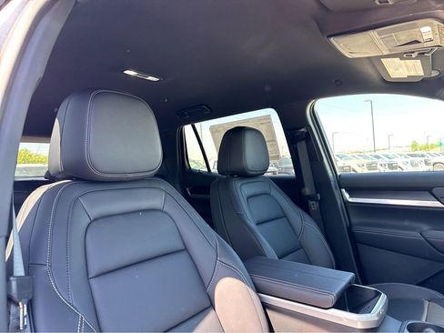 New 2026 GMC Terrain Elevation w/ Elevation Premium Package AWD/4WD image 5