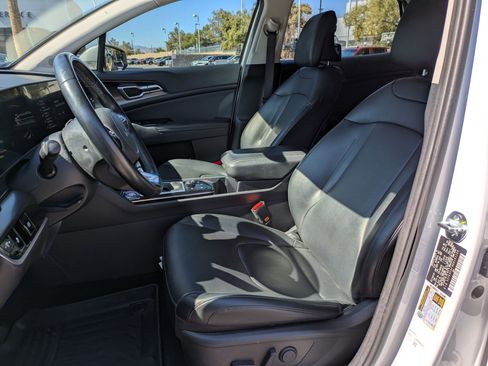 Used 2024 Kia Sportage EX image 24