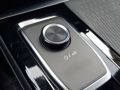 Used 2025 Buick Enclave Preferred image 30