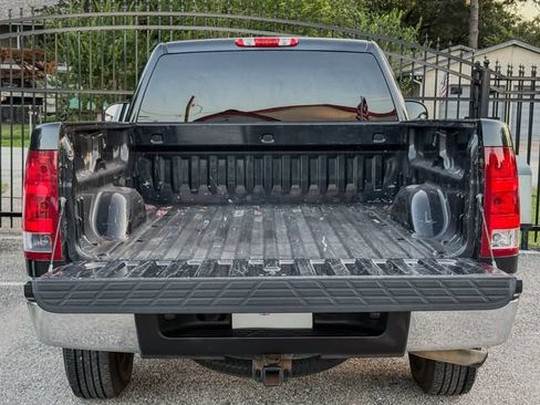 Used 2009 GMC Sierra 1500 W/T w/ SL Package RWD image 9