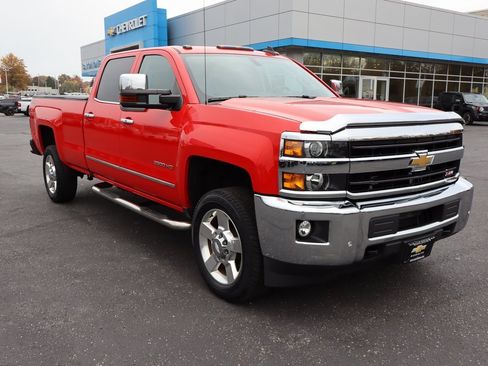 Used 2019 Chevrolet Silverado 2500 LTZ w/ Vortec Plus Package image 2