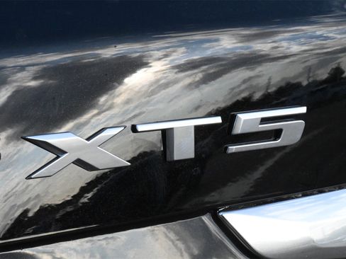 New 2026 Cadillac XT5 Luxury w/ LPO, Floor Liner Package image 21