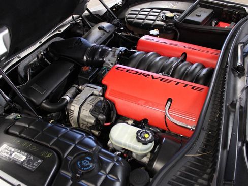 Used 2001 Chevrolet Corvette Z06 w/ Memory Pkg RWD image 39