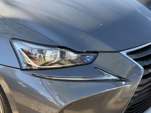 Used 2020 Lexus IS 300 RWD image 7