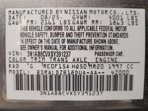 Used 2025 Nissan Sentra SV FWD image 33