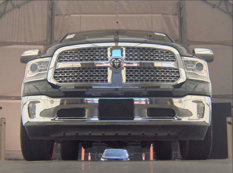Used 2017 RAM 1500 Laramie w/ Convenience Group AWD/4WD image 13