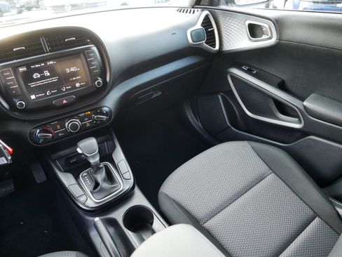 Certified 2024 Kia Soul LX w/ Option Group 015 image 11