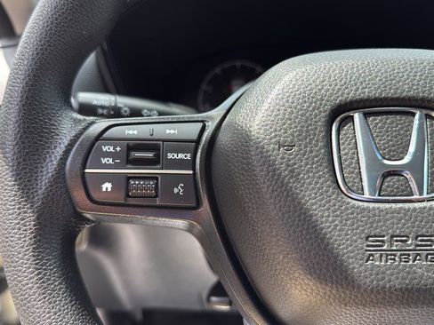 Used 2025 Honda CR-V EX image 21