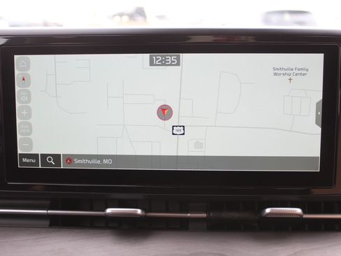 Used 2024 Kia Carnival EX image 37