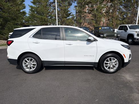 Used 2024 Chevrolet Equinox LT AWD/4WD image 11