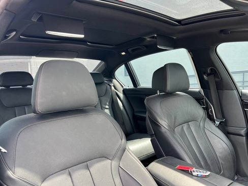 Used 2018 BMW 740e xDrive w/ M Sport Package AWD/4WD image 62