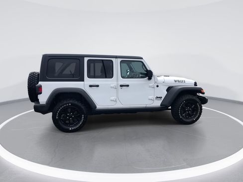 Used 2022 Jeep Wrangler Unlimited Sport AWD/4WD image 9
