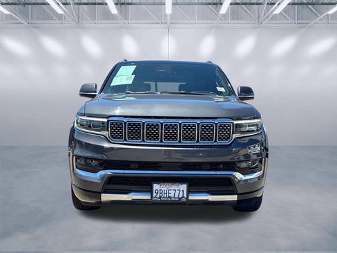 Used 2022 Jeep Grand Wagoneer Series III AWD/4WD image 2