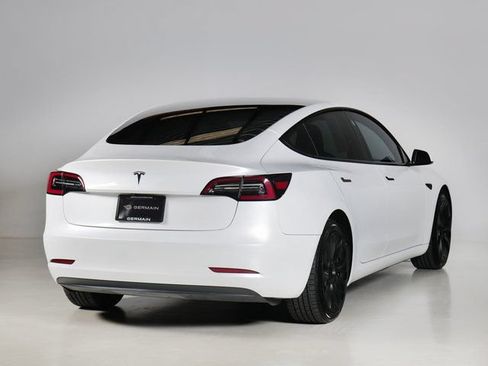 Used 2023 Tesla Model 3 Standard Range RWD image 2