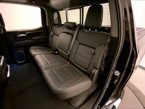 Used 2023 GMC Sierra 1500 SLT w/ SLT Premium Plus Package image 14