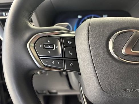 Used 2025 Lexus GX 550 w/ Cold Area Package AWD/4WD image 15