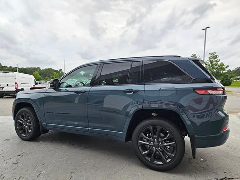 New 2026 Jeep Grand Cherokee Limited AWD/4WD image 5