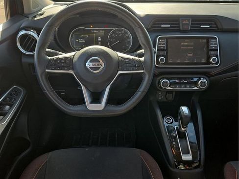 Used 2020 Nissan Versa SR image 17