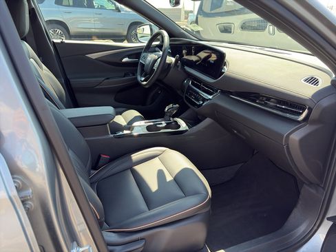 Used 2025 Buick Envista Avenir FWD image 10
