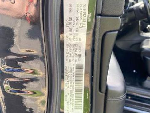 Used 2020 Jeep Grand Cherokee Altitude AWD/4WD image 16