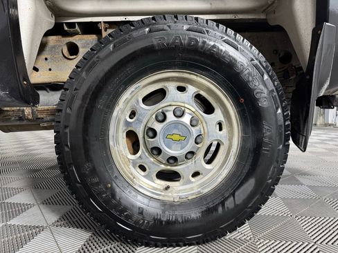 Used 2007 Chevrolet Silverado 2500 LT w/ 1LT Convenience Package image 32