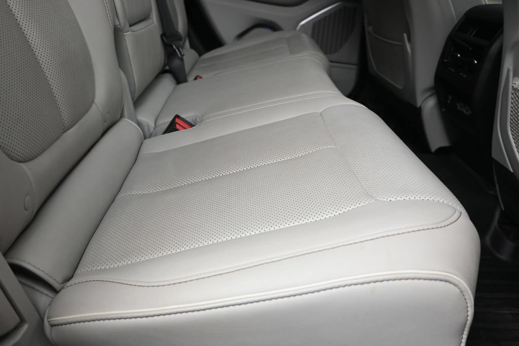 Used 2023 Jeep Grand Cherokee Overland RWD image 22