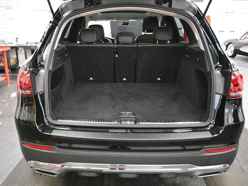 Used 2020 Mercedes-Benz GLC 300 4MATIC image 24