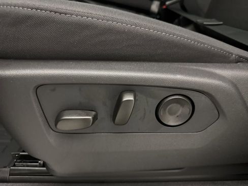 New 2026 GMC Sierra 2500 SLE w/ SLE Value Package; image 20