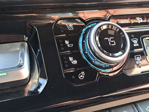 Used 2025 GMC Sierra 1500 Denali Ultimate image 22