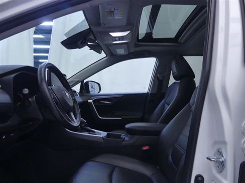 Used 2025 Toyota RAV4 XLE Premium w/ Weather Package AWD/4WD image 18