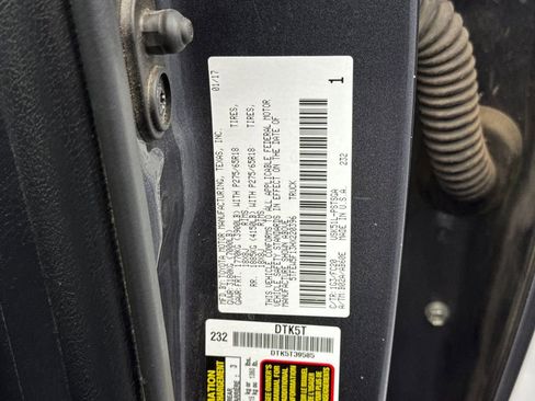 Used 2017 Toyota Tundra SR5 w/ SR5 Upgrade Package image 26