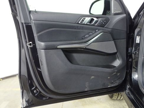 Used 2020 BMW X5 M50i w/ Executive Package image 18