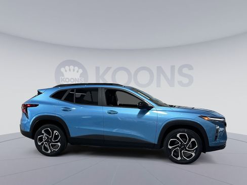 New 2026 Chevrolet Trax RS w/ Sunroof Package image 17