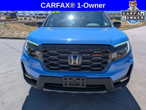Used 2025 Honda Passport TrailSport image 2