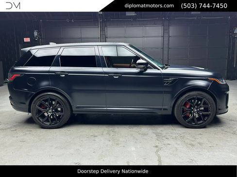 Used 2021 Land Rover Range Rover Sport SVR AWD/4WD image 8