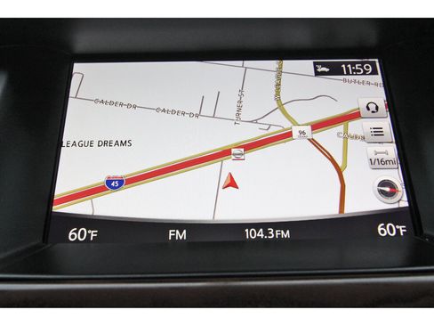 Used 2020 Nissan Pathfinder Platinum FWD image 25