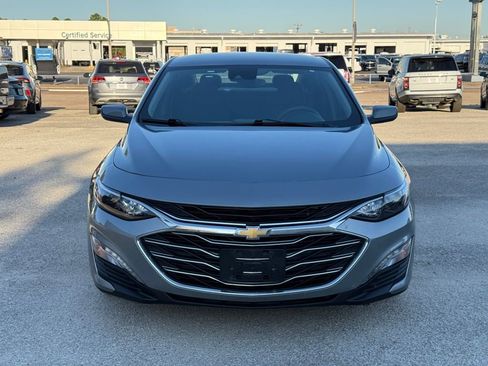 Used 2024 Chevrolet Malibu LT FWD image 2