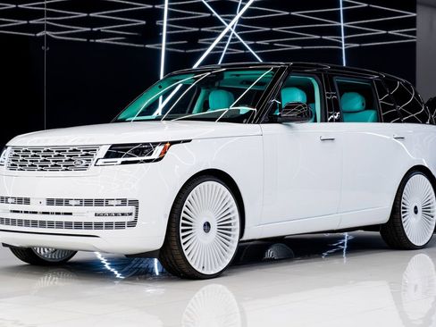 Used 2026 Land Rover Range Rover Long Wheelbase SE image 3